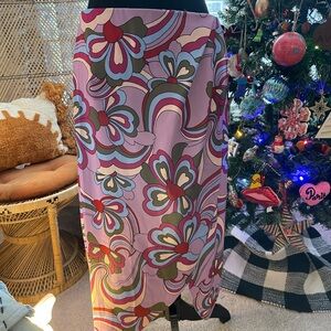 🩷NWT Urban Outfitters Satin Psychadelic 70’s Floral Heart Hi-Low Wrap Skirt L